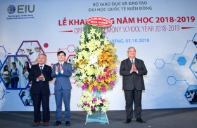东方国际大学隆重举行开学典礼