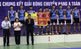 Binh Duong Building Materials Volleyball team promoted: Victory of courage