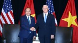 越南政府总理阮春福与美国副总统举行会晤