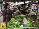 Giá rau tại các chợ tăng mạnh