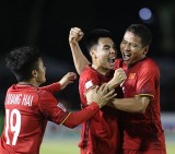 Bán kết lượt đi AFF Cup 2018: Philippines - Việt Nam 1-2
Thầy trò HLV Park Hang-seo rộng cửa vào chung kết