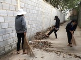 Hội LHPN phường Tân Định: Ra quân dọn dẹp vệ sinh môi trường