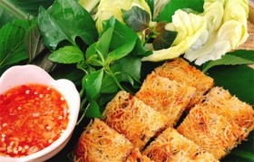 Bún gạo chiên giòn