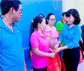 Tập trung chăm lo tết cho đoàn viên, người lao động
