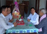 Warm Tet for socially privileged families