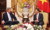 Senior officials welcome former US Secretary of State in Hanoi