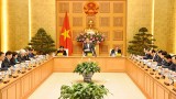 越南政府总理阮春福主持召开经济社会委员会第二次会议