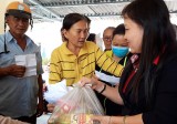 TX.Thuận An: Trao quà tết cho người nghèo ở Đồng Tháp, Cần Thơ, Bến Tre