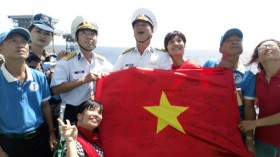 Tết trên những “ngôi nhà giữ biển” – Kỳ 2