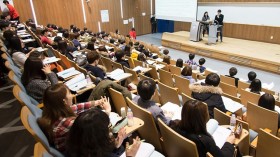 越南河内国家大学在世界大学网络排名中上升216位