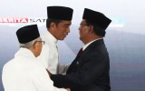 Indonesian presidential candidates join final debate
