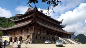 造访三祝寺虔灵旅游区群体