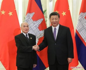 Chinese President meets Cambodian King in Beijing