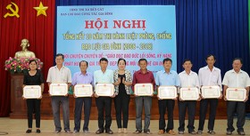 Chú trọng việc xây dựng con người mới