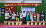 Ủy ban MTTQ Việt Nam TX. Thuận An: Trao 50 suất quà cho người nghèo
