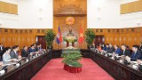 越南政府总理阮春福会见柬埔寨王国国会主席韩桑林