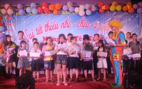 Các cấp công đoàn: Quan tâm chăm lo cho con em công nhân lao động