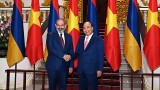 越南政府总理阮春福与亚美尼亚总理举行会谈