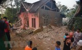 Five killed in 6.9-magnitude quake in Indonesia