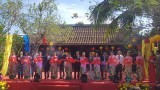 第五届越南-世界丝绸土锦文化节在会安开幕