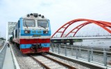 Thông tuyến cầu đường sắt Bình Lợi mới qua sông Sài Gòn