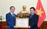 First-class Labour Order presented to outgoing Lao Ambassador