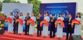题为“和平城市”的第6届河内图书节正式开幕