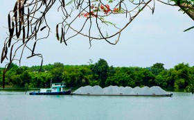 Chú trọng nhiệm vụ bảo vệ môi trường