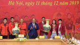 越南政府总理阮春福对荣获第30届东运会冠军的越南男女足球队予以表彰