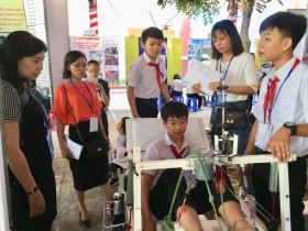中学生科技比赛举行