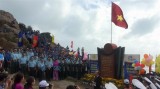 富安省举行2020新年升旗仪式并迎来新年首批游客