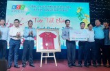 Đấu giá áo Đội tuyển bóng đá Việt Nam hỗ trợ người nghèo đón Tết