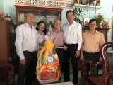 Lãnh đạo tỉnh thăm, tặng quà tết cho các đối tượng ở Bắc Tân Uyên