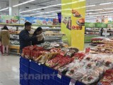 Nguồn hàng thực phẩm thiết yếu tại siêu thị dồi dào, giá ổn định