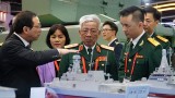 越南国防部代表团对新加坡进行工作访问