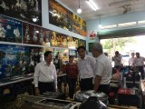 Provincial leaders survey Tuong Binh Hiep traditional lacquer craft village