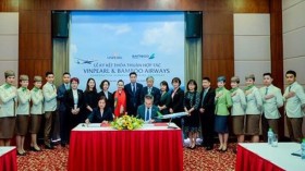 越竹航空与Vinpearl携手合作开发航空、旅游产品套餐服务