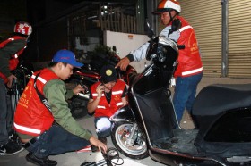 Việc nghĩa tỏa sáng trong đêm