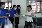 Đoàn phường Phú Cường (TP.Thủ Dầu Một): Tổ chức chương trình “Phát bữa ăn sáng”