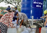 Công ty Cổ phần nước - Môi trường Bình Dương: Hỗ trợ người dân Bến Tre hàng ngàn m3 nước sạch phục vụ ăn uống