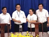 Huyện Bàu Bàng: Tiếp nhận 200 triệu đồng ủng hộ phòng, chống dịch bệnh Covid-19