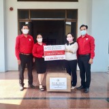 Hội Chữ thập đỏ tỉnh: Tiếp tục trao tặng khẩu trang cho nhiều đơn vị