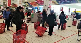 WHO cảnh báo nguy cơ từ việc sớm dỡ bỏ các biện pháp hạn chế