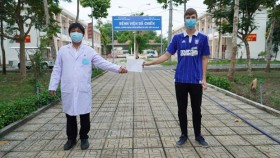 Thêm 2 trường hợp mắc COVID-19 được công bố khỏi bệnh