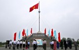 Lễ Thượng cờ Thống nhất non sông tại Đôi bờ Hiền Lương-Bến Hải