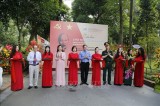 胡志明主席专题展活动在主席府举行