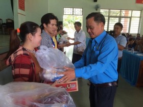 Đẩy mạnh phát triển tổ chức công đoàn