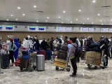 COVID-19: Vietnamese expatriates in Philippines return home