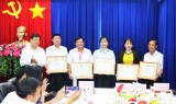 省农民协会：取得出色成绩的许多集体、个人获奖