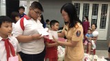 Phòng Cảnh sát giao thông Công an tỉnh: Trao 89 phần quà cho trẻ hoàn cảnh khó khăn nhân Ngày Quốc tế Thiếu nhi 1-6